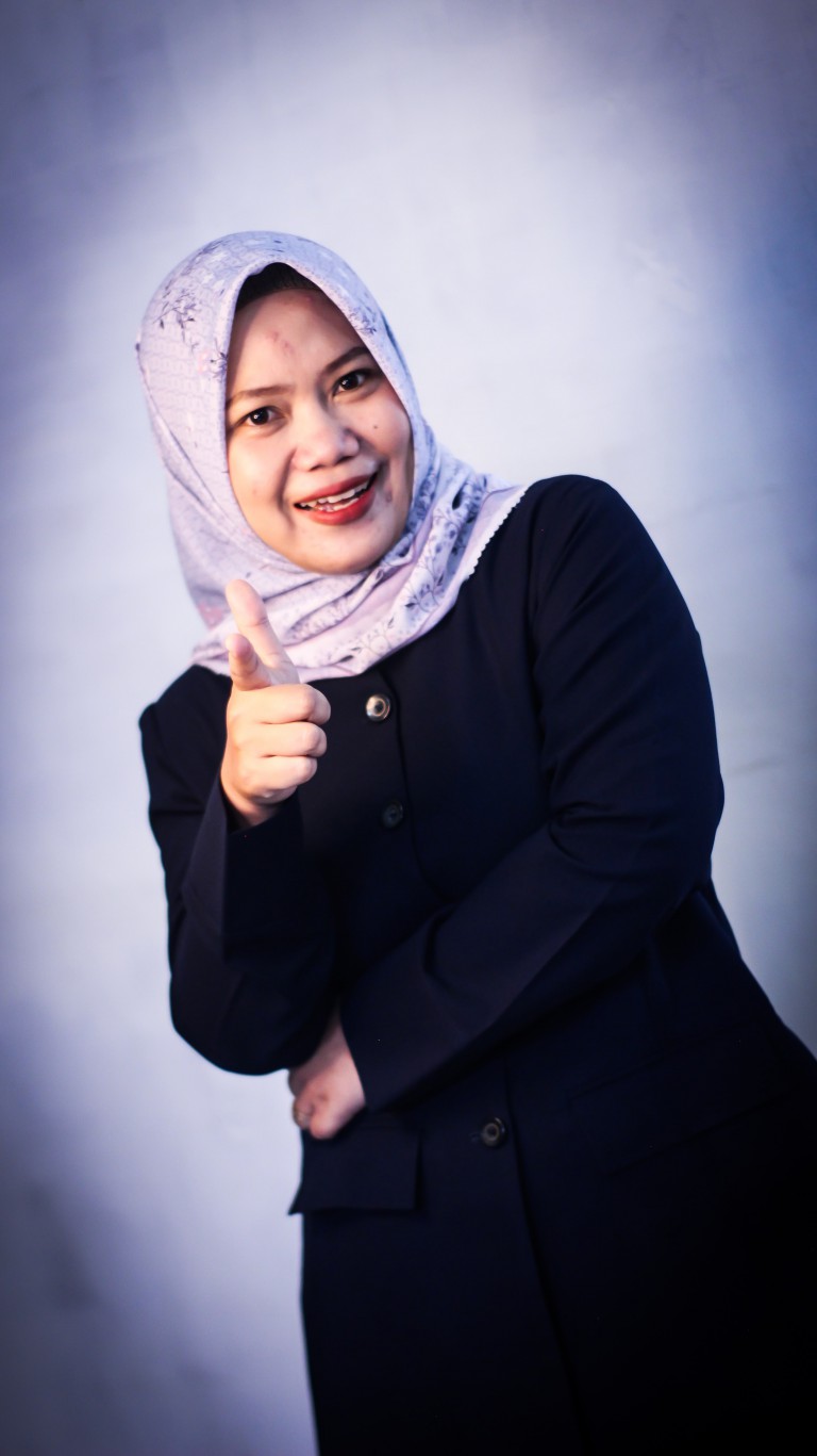 Nendah Rubiatin, S.S